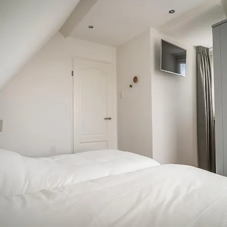 Vakantiehuis Great In With Garden *