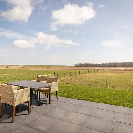 Vakantiehuis Great In With Garden